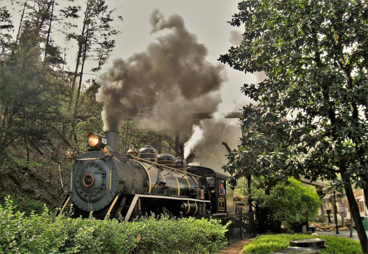 סביירוויל Bear Den, Hot Tub, 1089 Of Free Attraction Tickets For Each Paid Day, Dollywood And More! מראה חיצוני תמונה